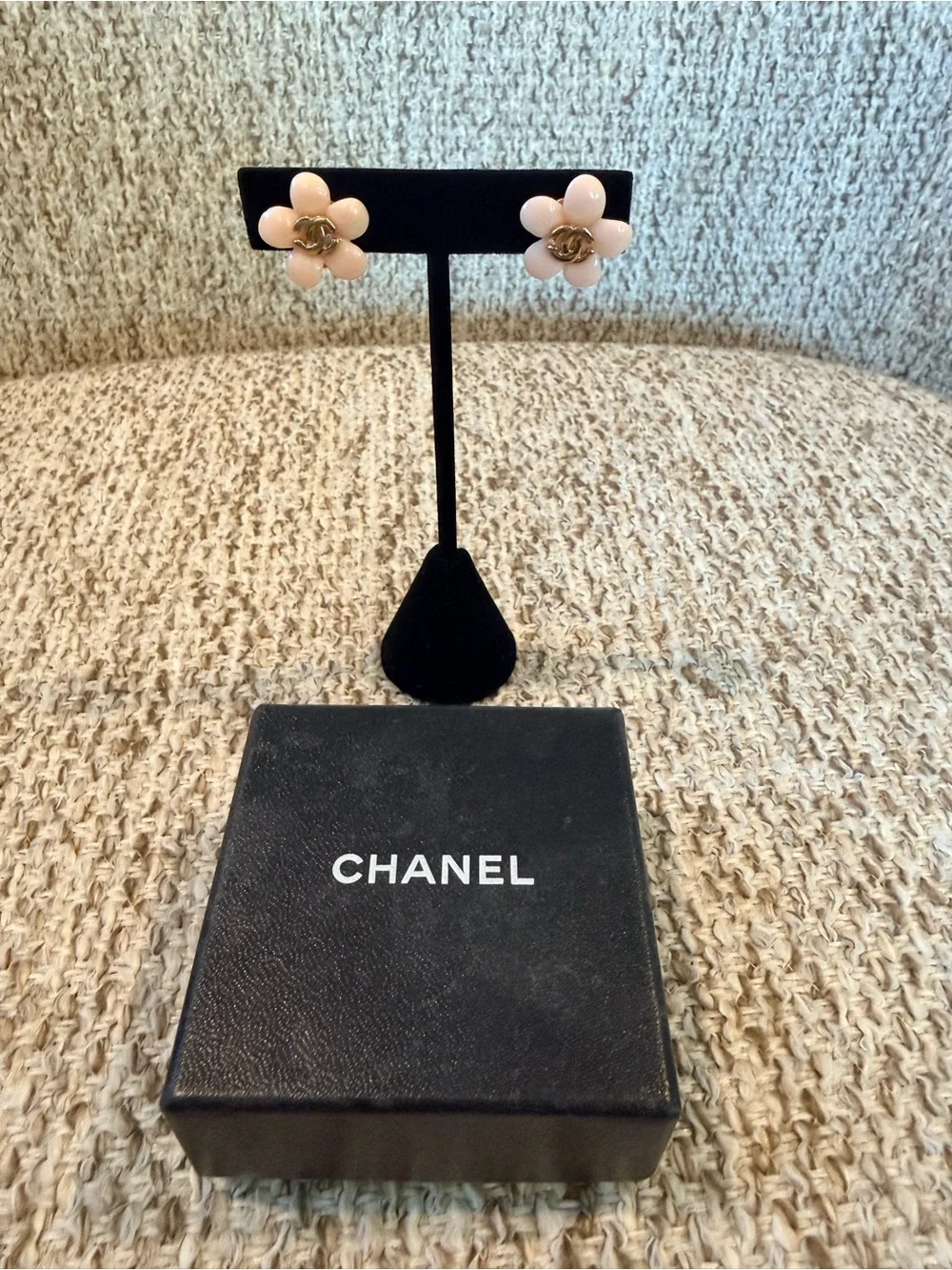 Vintage CHANEL 2003 Pink Resin Camellia Clip On Earrings with Box